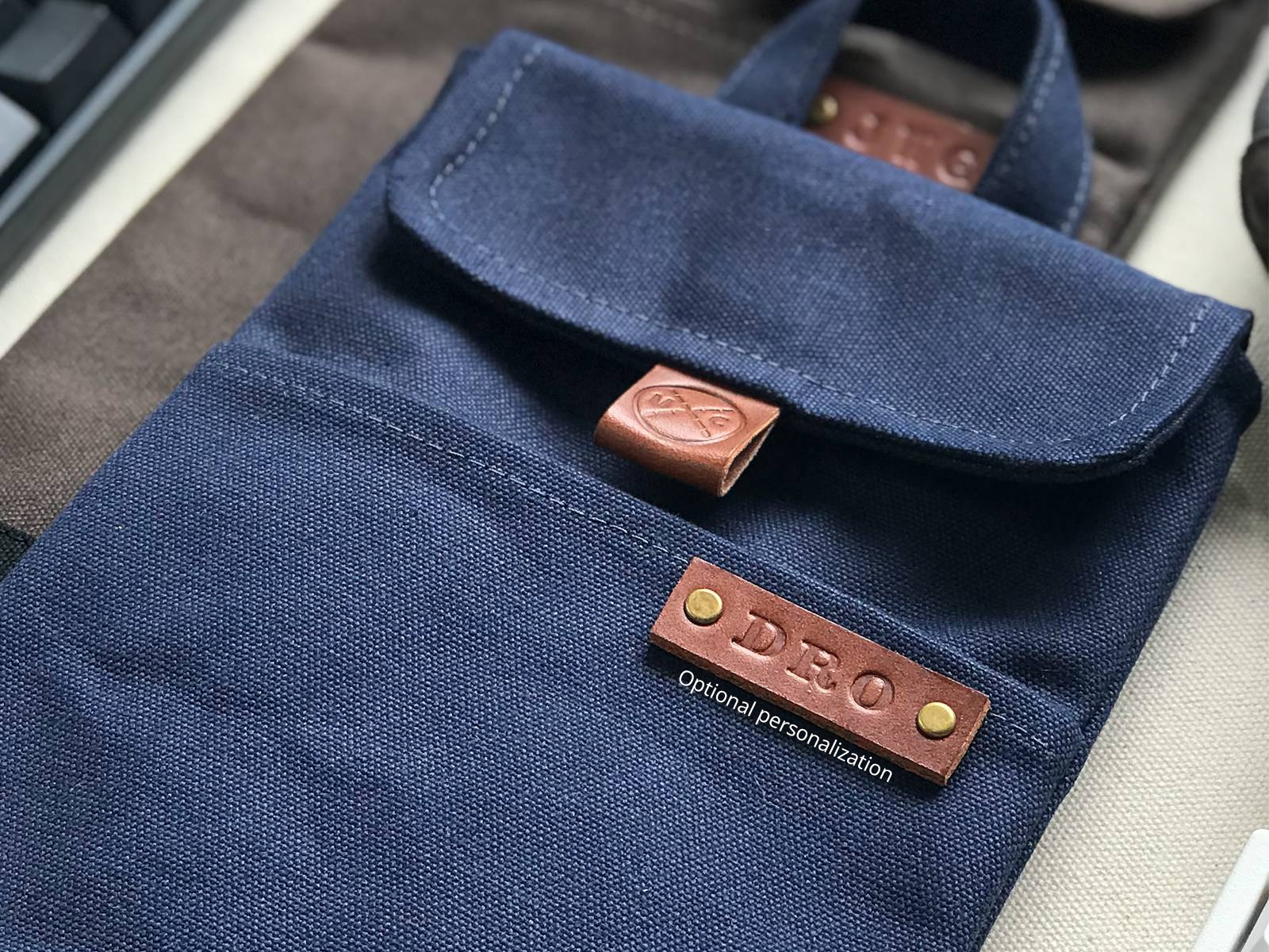 modern-coup-mechanical-keyboard-sleeve-optional-personalization